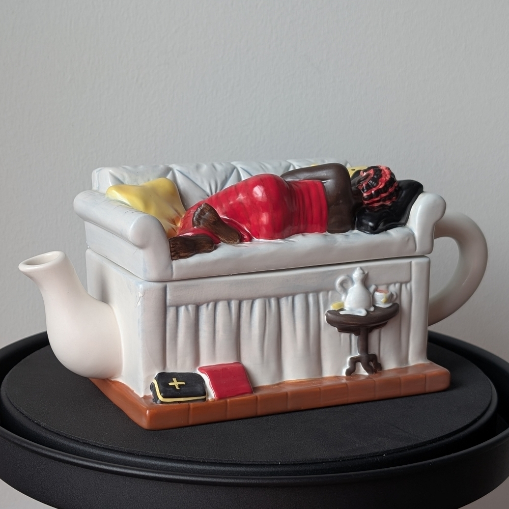 Annie Lee Teapot Vintage Black Americana Folk Art Steeping and Sleeping Country